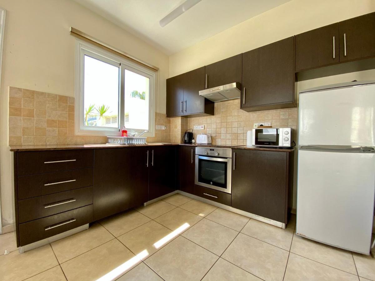 Sunny Cyprus Villa Paralimni Exteriör bild